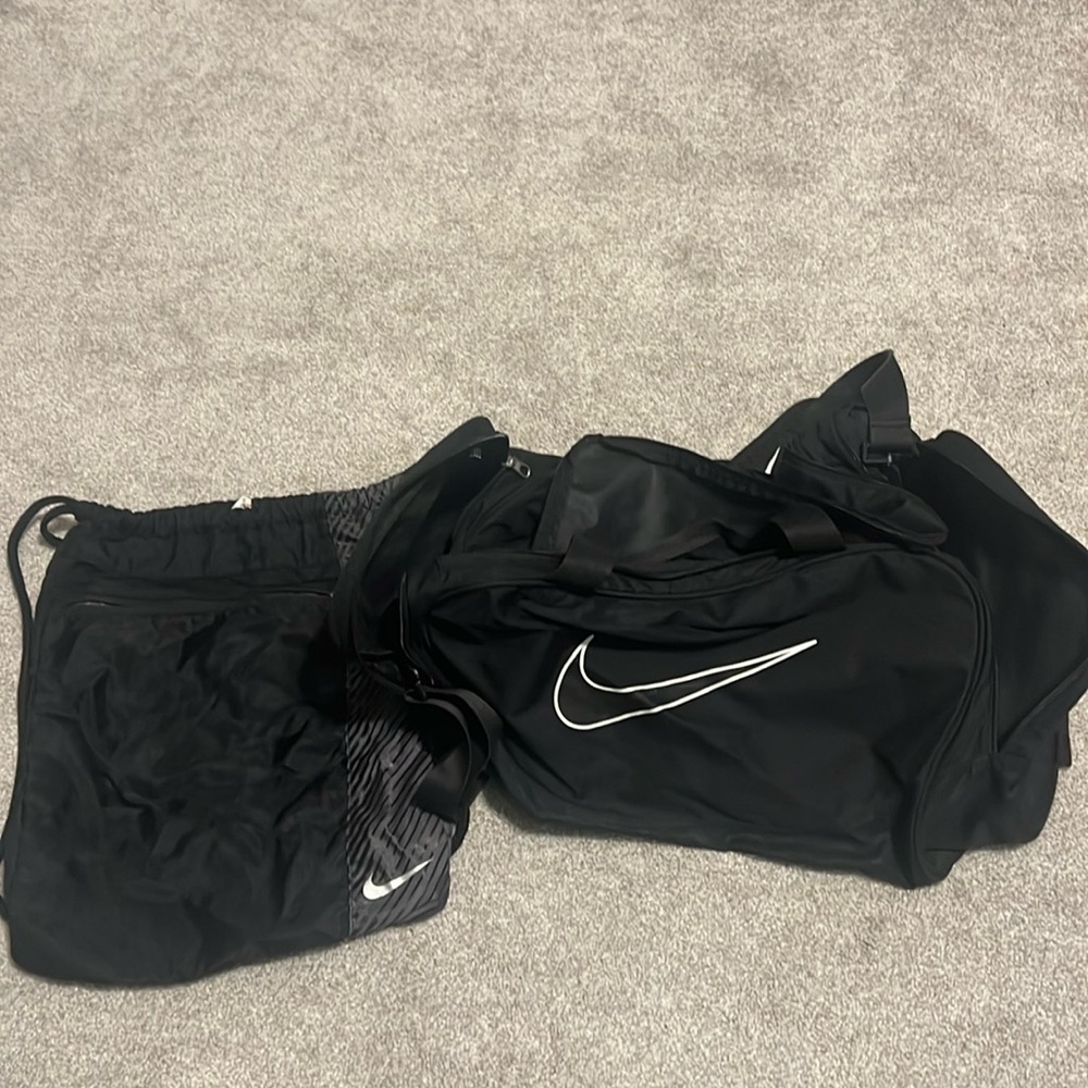Nike duffle bag and string bag